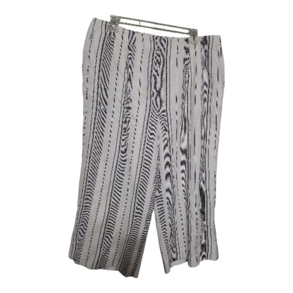 Calvin Klein White Top with Black Stripe Detail
